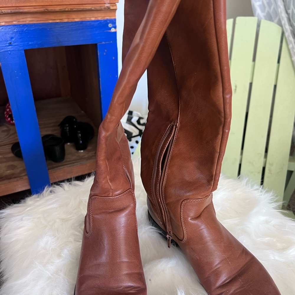 Riding boots